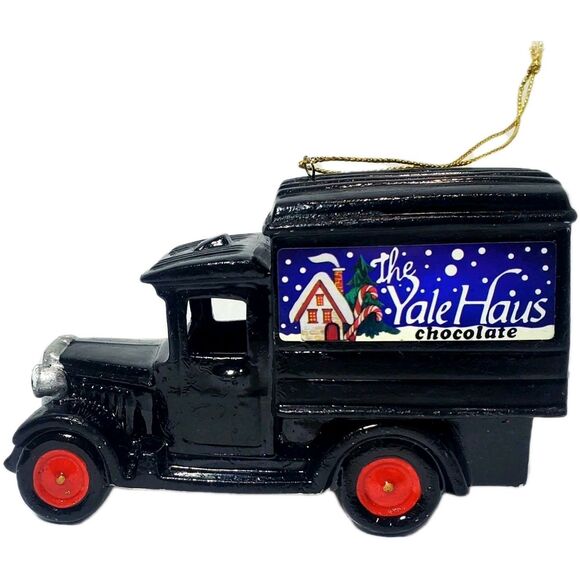 Santa’s Workbench Christmas Village – Yale Haus Chocolate Truck Figure (2015) - Picture 3 of 12